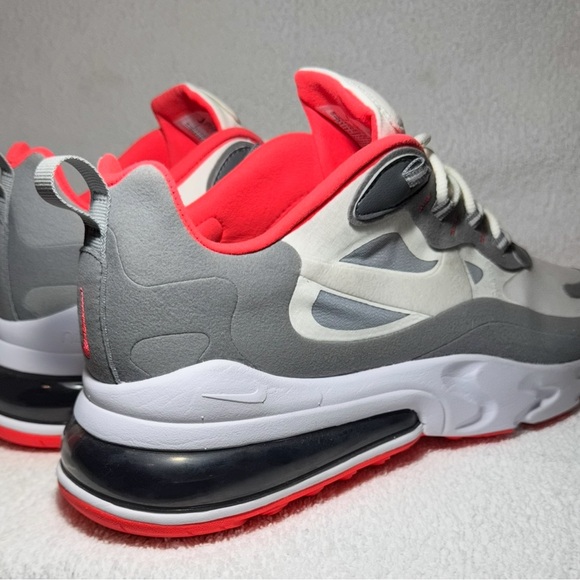 Nike Air Max 270 React Size 11 - Picture 2 of 6